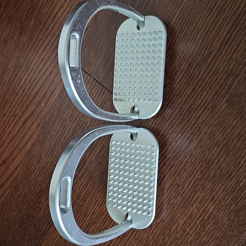 Alfa jump stirrups - Flat base - Picture 3 of 15